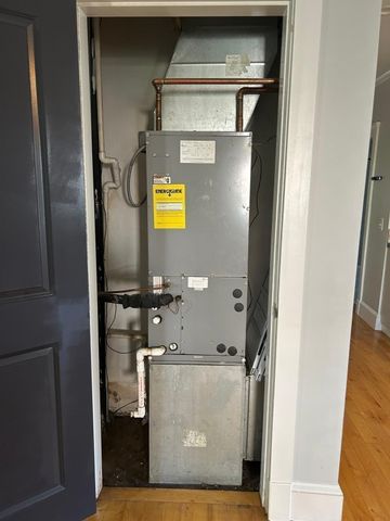 8 Conrad St 1, Boston, MA 02125