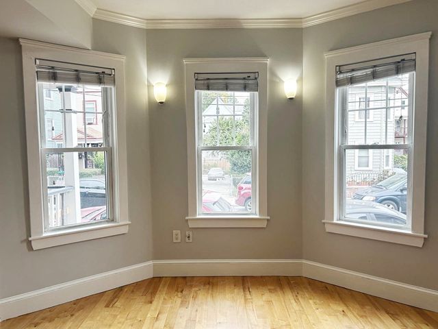 8 Conrad St 1, Boston, MA 02125