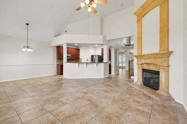 412 Flowering Plum Lane, Fort Worth, TX 76140