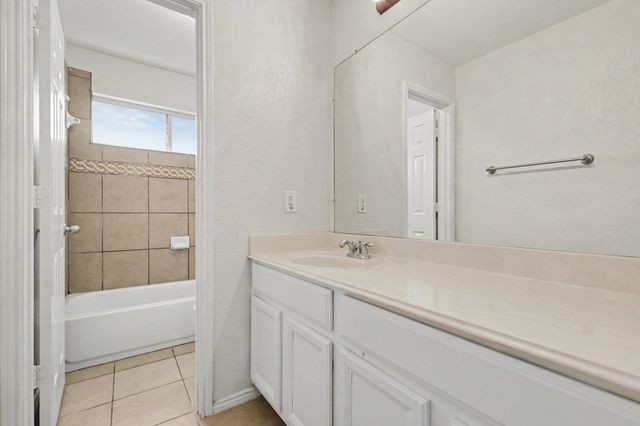 412 Flowering Plum Lane, Fort Worth, TX 76140