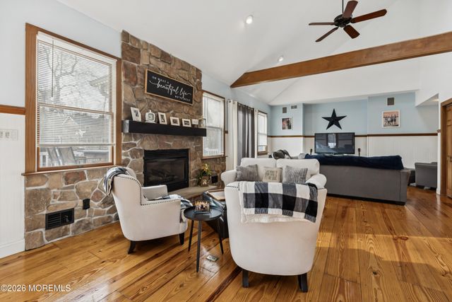 12 Pinewood Drive, Little Egg Harbor, NJ 08087