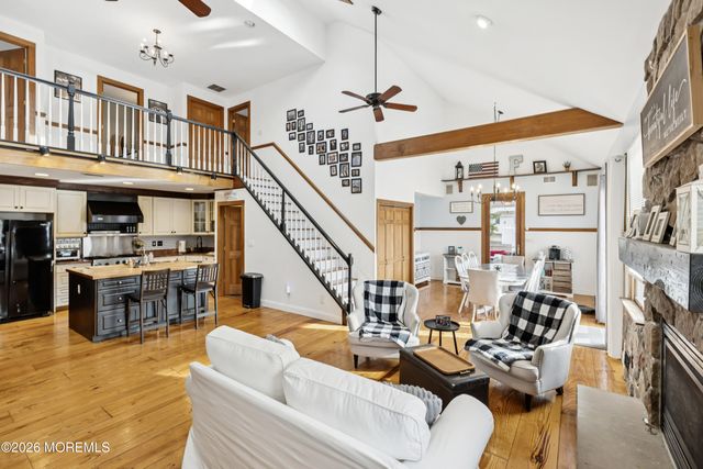 12 Pinewood Drive, Little Egg Harbor, NJ 08087