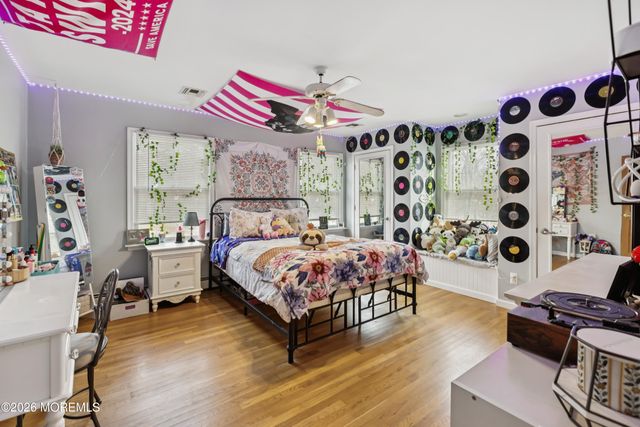 12 Pinewood Drive, Little Egg Harbor, NJ 08087