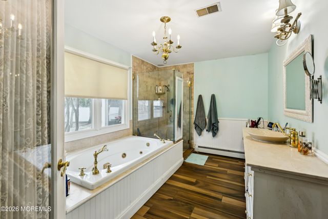 12 Pinewood Drive, Little Egg Harbor, NJ 08087