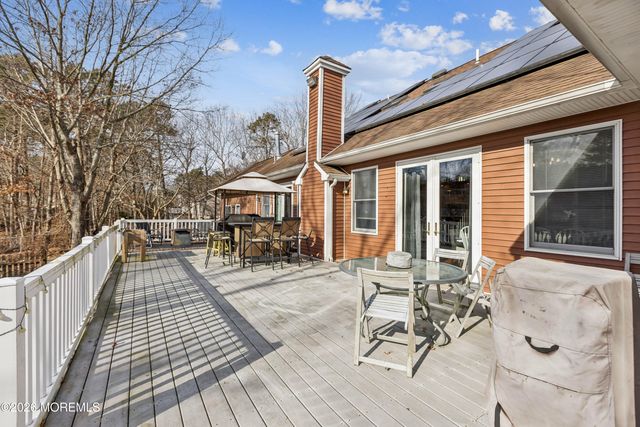 12 Pinewood Drive, Little Egg Harbor, NJ 08087