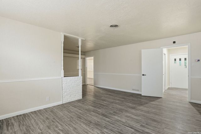 466 Sandalwood, San Antonio, TX 78216