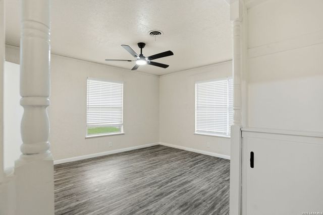 466 Sandalwood, San Antonio, TX 78216