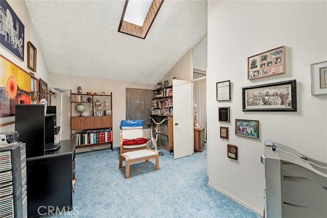 2020 Del Bay, Lakewood, CA 90712