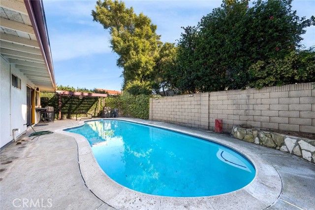 2020 Del Bay, Lakewood, CA 90712