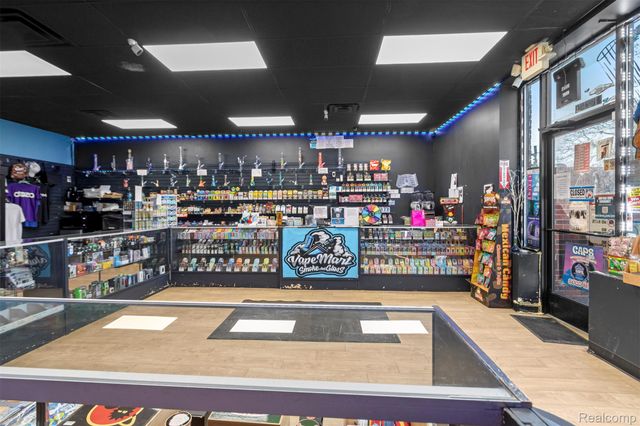 18950 Inkster, Redford Charter Township, MI 48240