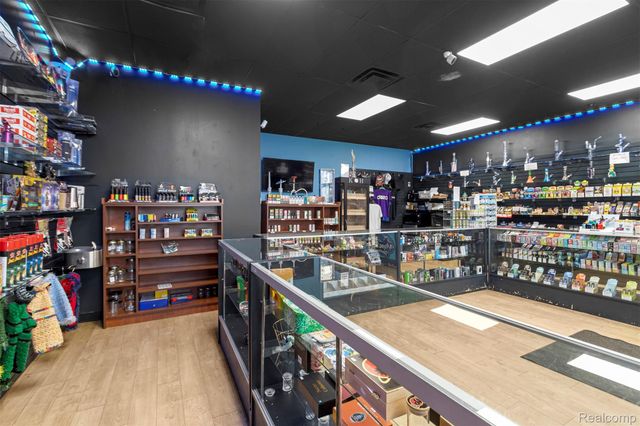 18950 Inkster, Redford Charter Township, MI 48240