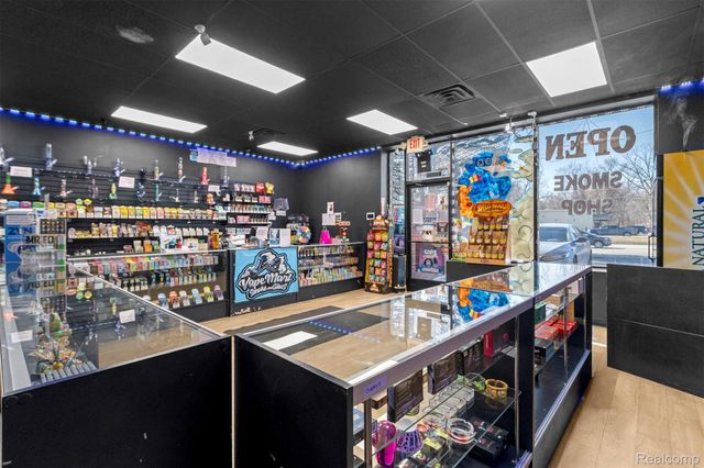 18950 Inkster, Redford Charter Township, MI 48240