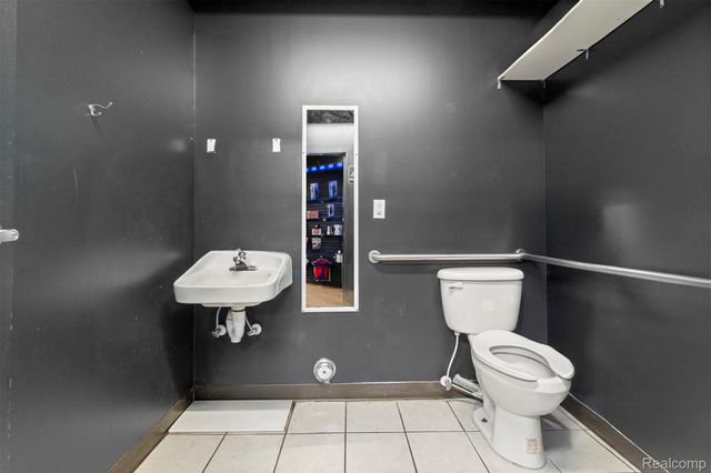 18950 Inkster, Redford Charter Township, MI 48240