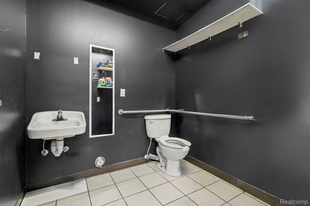 18950 Inkster, Redford Charter Township, MI 48240