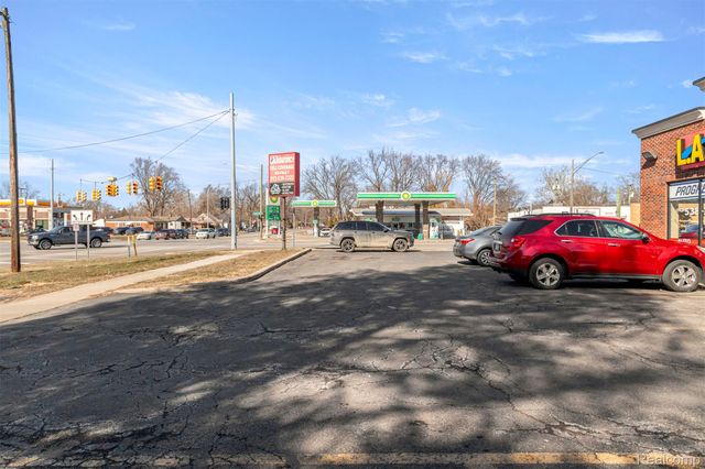 18950 Inkster, Redford Charter Township, MI 48240