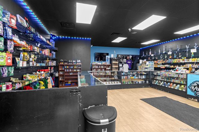 18950 Inkster, Redford Charter Township, MI 48240