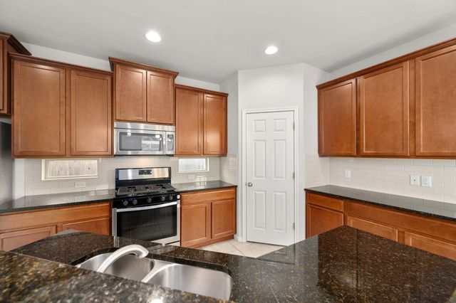 1401 Little Elm TRL 203, Cedar Park, TX 78613