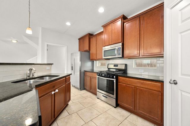 1401 Little Elm TRL 203, Cedar Park, TX 78613