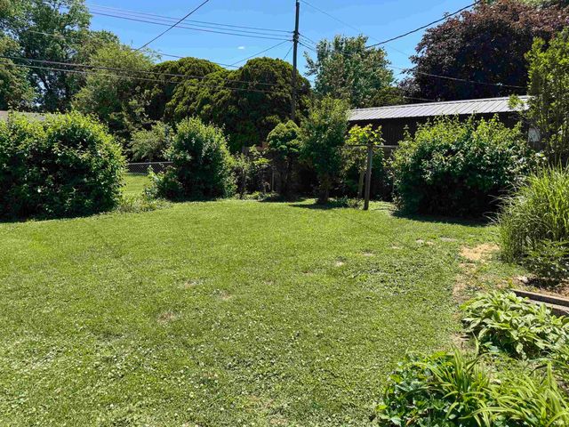 1424 Continental Drive, Evansville, IN 47715