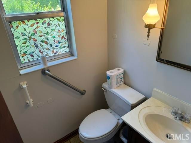 1424 Continental Drive, Evansville, IN 47715