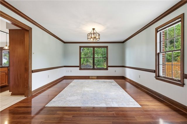 2450 Dogwood Drive, Franklin Park, PA 15090