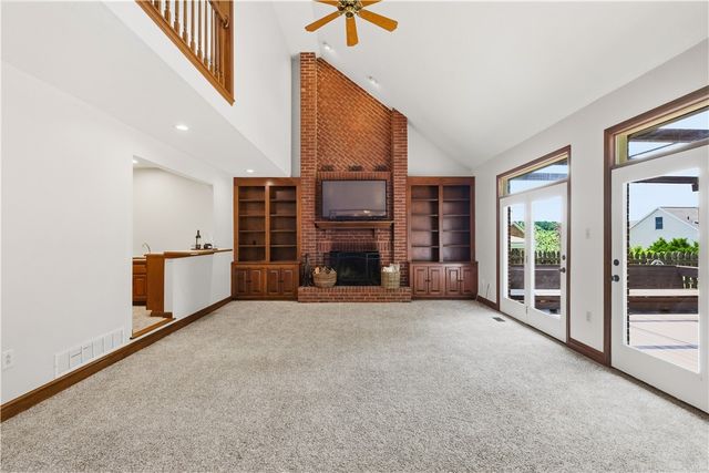 2450 Dogwood Drive, Franklin Park, PA 15090