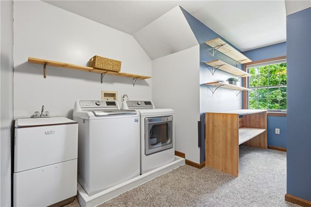 2450 Dogwood Drive, Franklin Park, PA 15090