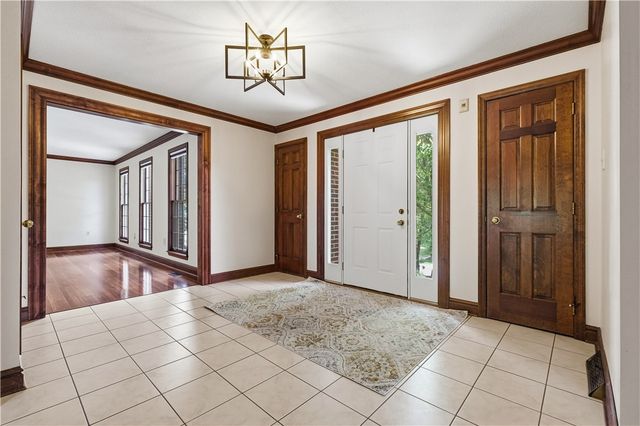 2450 Dogwood Drive, Franklin Park, PA 15090