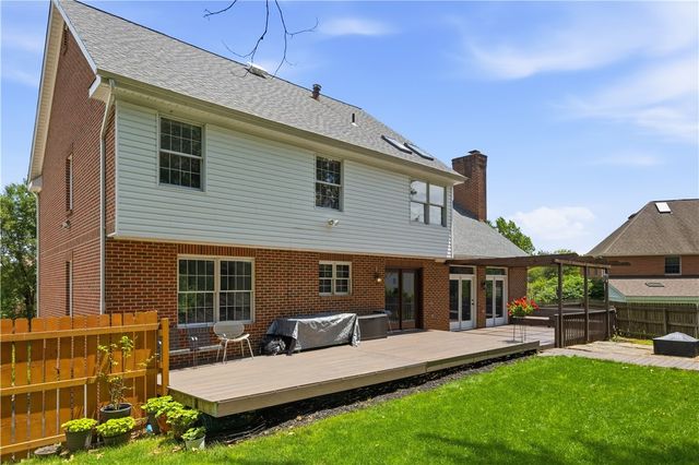 2450 Dogwood Drive, Franklin Park, PA 15090