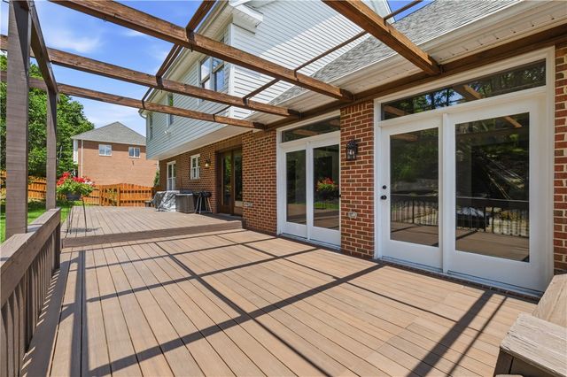 2450 Dogwood Drive, Franklin Park, PA 15090