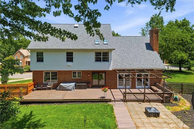 2450 Dogwood Drive, Franklin Park, PA 15090