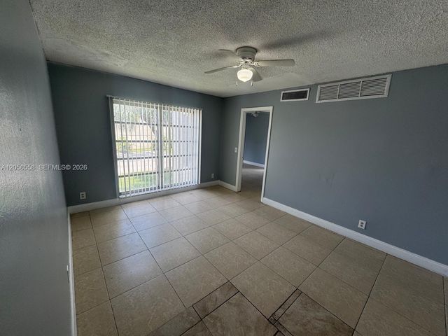 4519 Treehouse Ln H, Tamarac, FL 33319