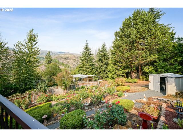 11046 Winstanley Dr Se, Lyons, OR 97358