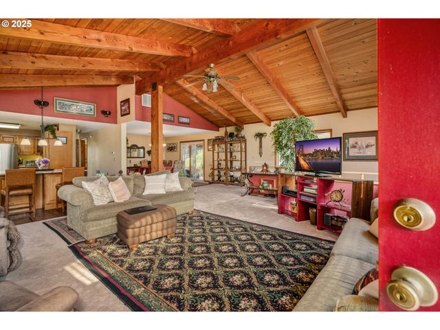 11046 Winstanley Dr Se, Lyons, OR 97358