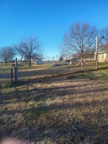 6097 Fm 2194, Farmersville, TX 75442
