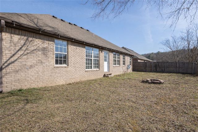 443 E Buckboard Road, West Fork, AR 72774