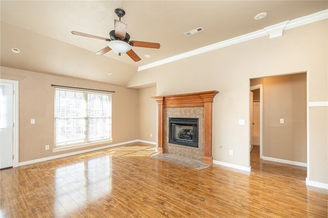 443 E Buckboard Road, West Fork, AR 72774