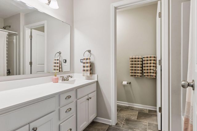 5545 Empire Lane N, Plymouth, MN 55446