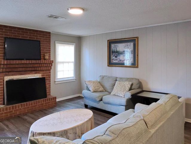 210 Bazemore Circle, Warner Robins, GA 31093