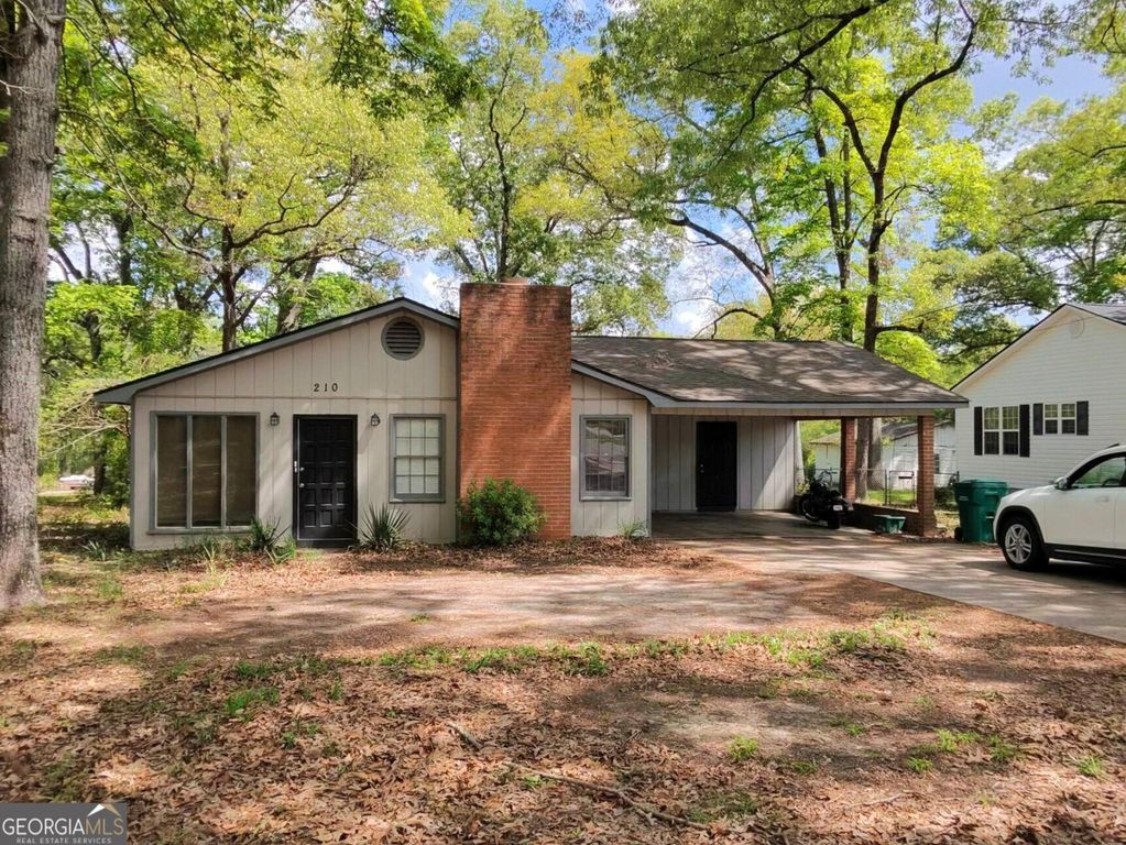210 Bazemore Circle, Warner Robins, GA 31093