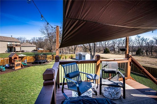 19934 W 221st Street, Spring Hill, KS 66083