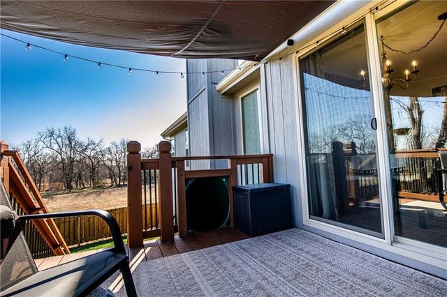 19934 W 221st Street, Spring Hill, KS 66083