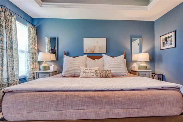 19934 W 221st Street, Spring Hill, KS 66083