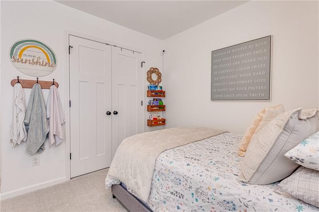 19934 W 221st Street, Spring Hill, KS 66083