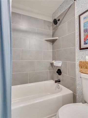 19934 W 221st Street, Spring Hill, KS 66083