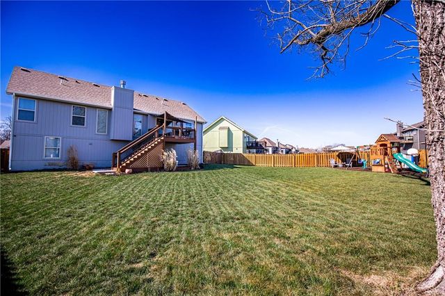 19934 W 221st Street, Spring Hill, KS 66083