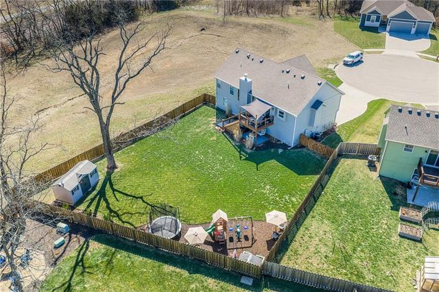 19934 W 221st Street, Spring Hill, KS 66083