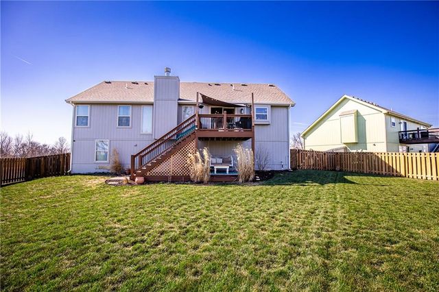 19934 W 221st Street, Spring Hill, KS 66083