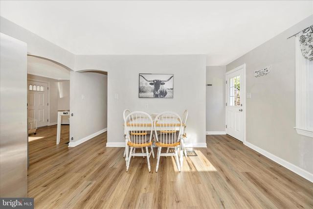 11863 WOLFSVILLE RD, Smithsburg, MD 21783