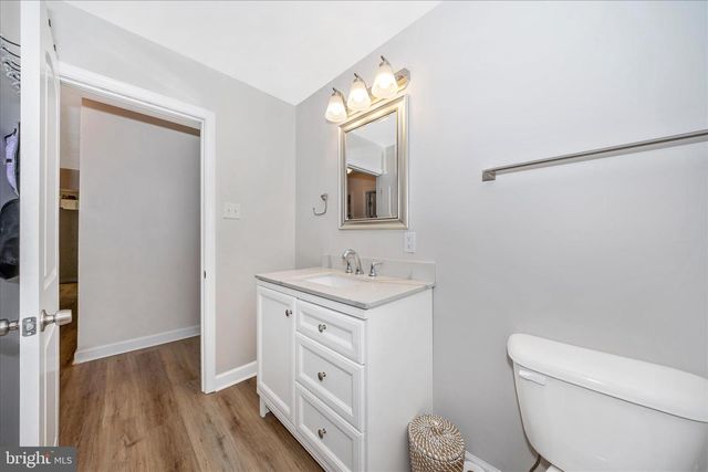 11863 WOLFSVILLE RD, Smithsburg, MD 21783